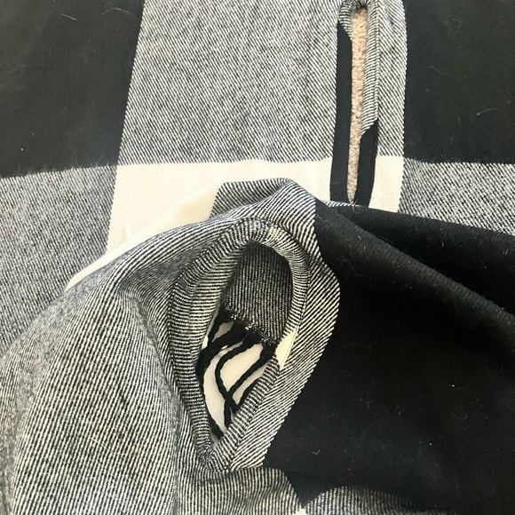 J.Crew Black White Plaid Scarf Wrap Cape Shawl With Fringe One Size - Picture 2 of 6